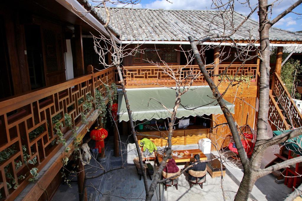 Runtong International Youth Hostel Lijiang  Exteriör bild